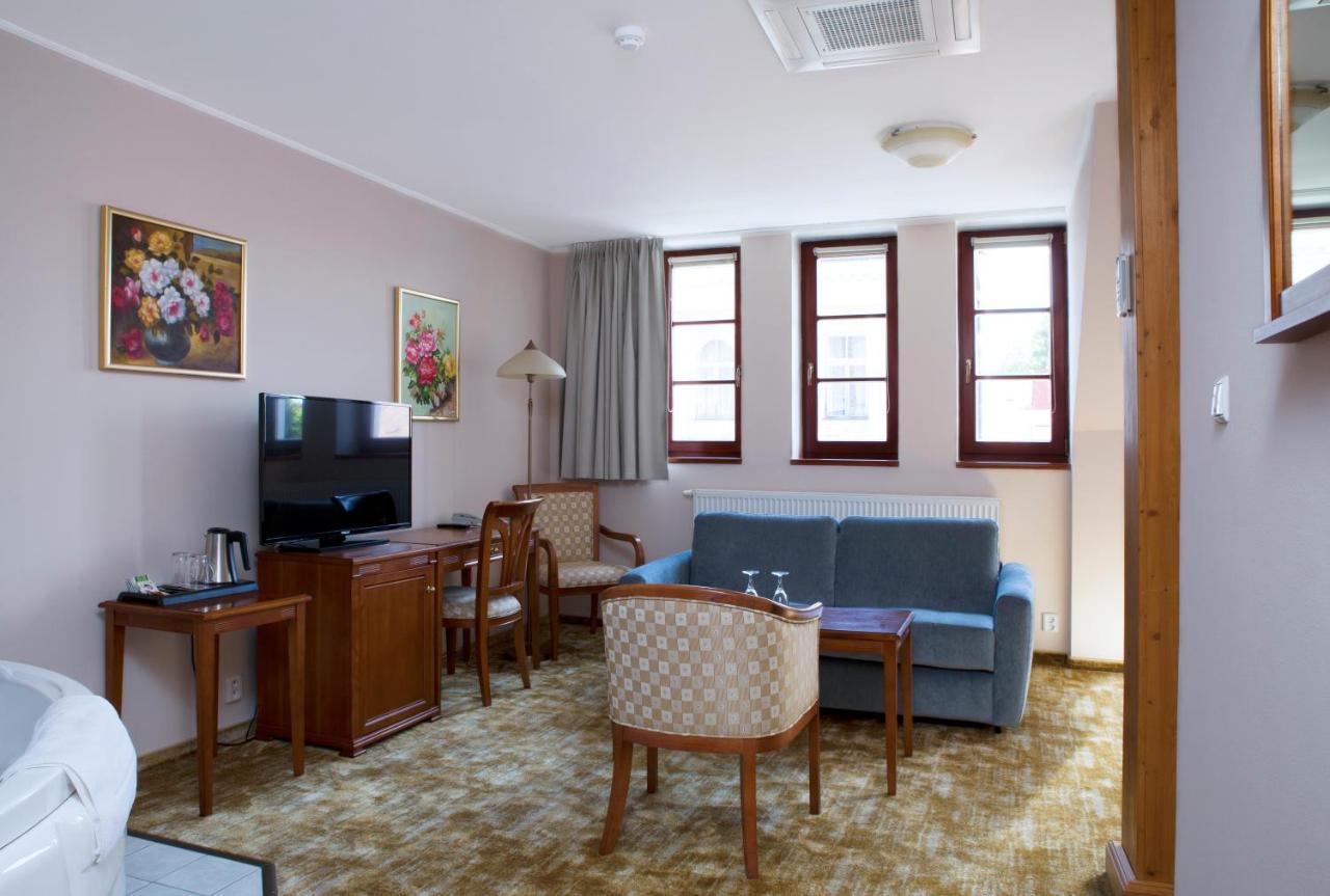 Wellness Hotel Ida Františkovy Lázně Exteriör bild